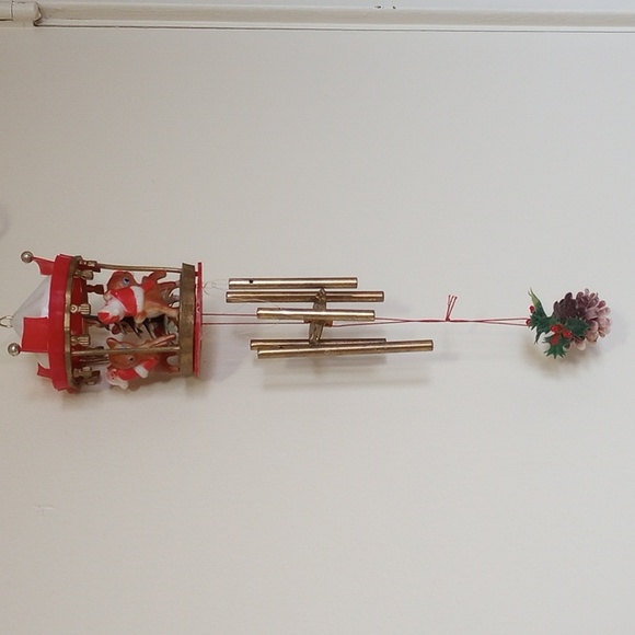 Vintage Plastic Christmas Santa reindeer Wind Chimes Read - Picture 2 of 9